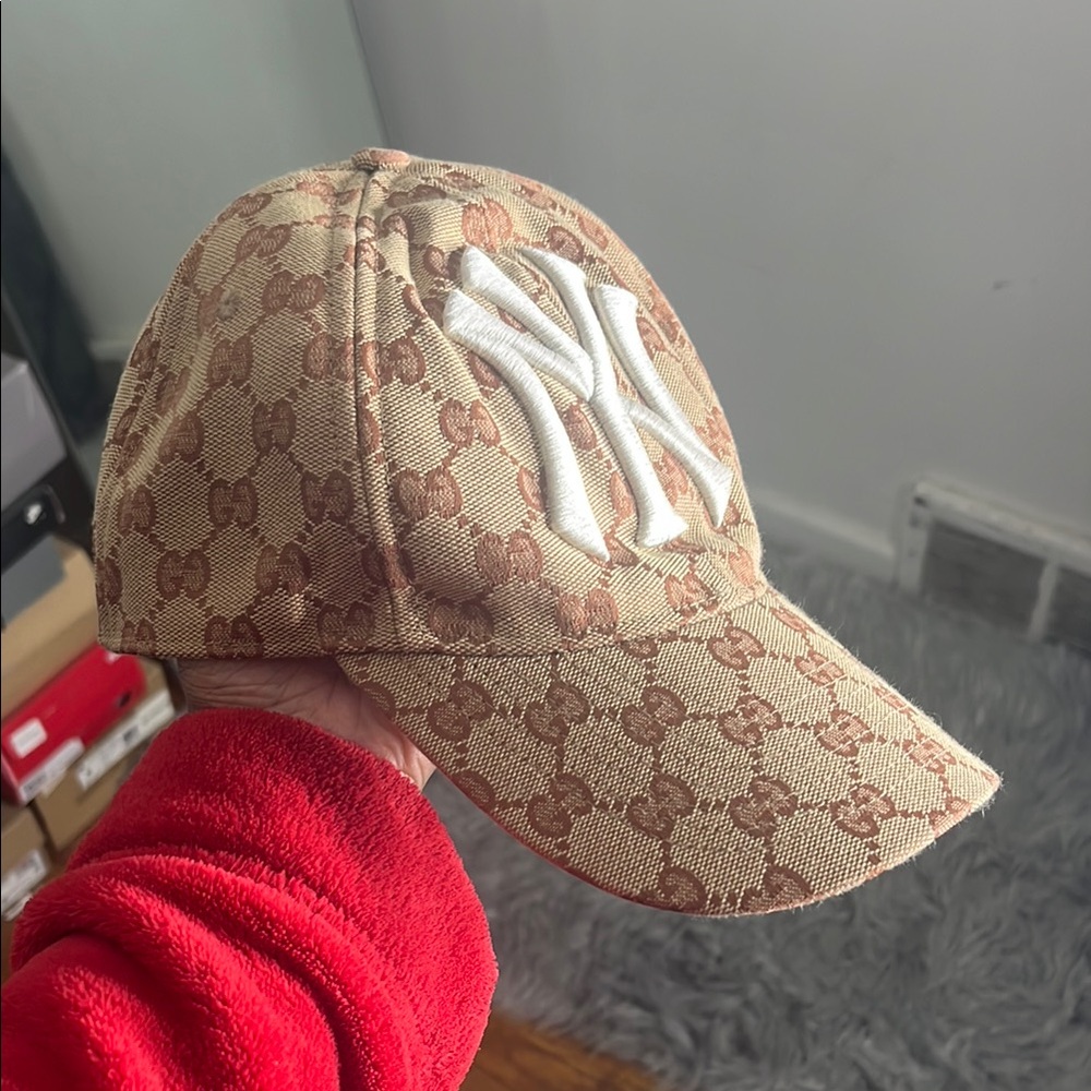 Authentic Gucci New York Yankees Cap